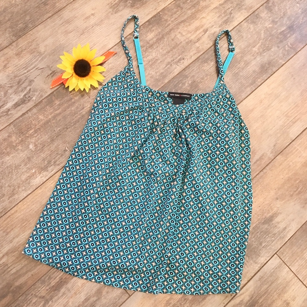 Express tank with built-in bra